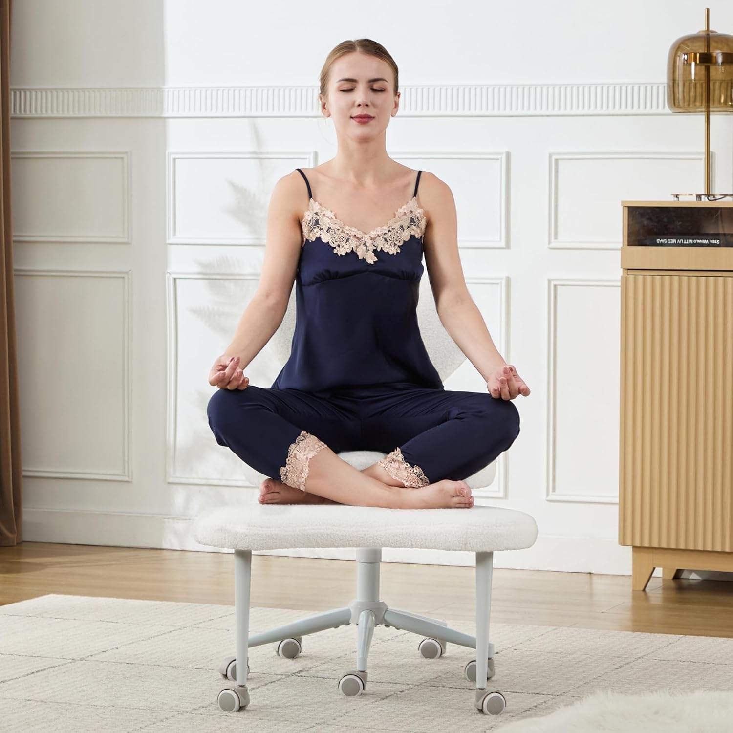 Ergonomic Cross Legged Chair with Wheels,360° Swivel Meditation Chair,Adhd Chair, Criss Cross Desk Chair with Lumbar Support and Adjustable Stool, Flexible Design for Fidgety Sitters, Ivory