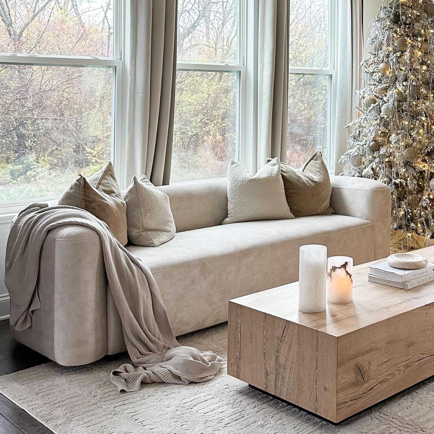 Luxury Modern Tight Curved Back Velvet Sofa, Minimalist Style Comfy Couch for Living Room Apartment, 3 Seater, Cream