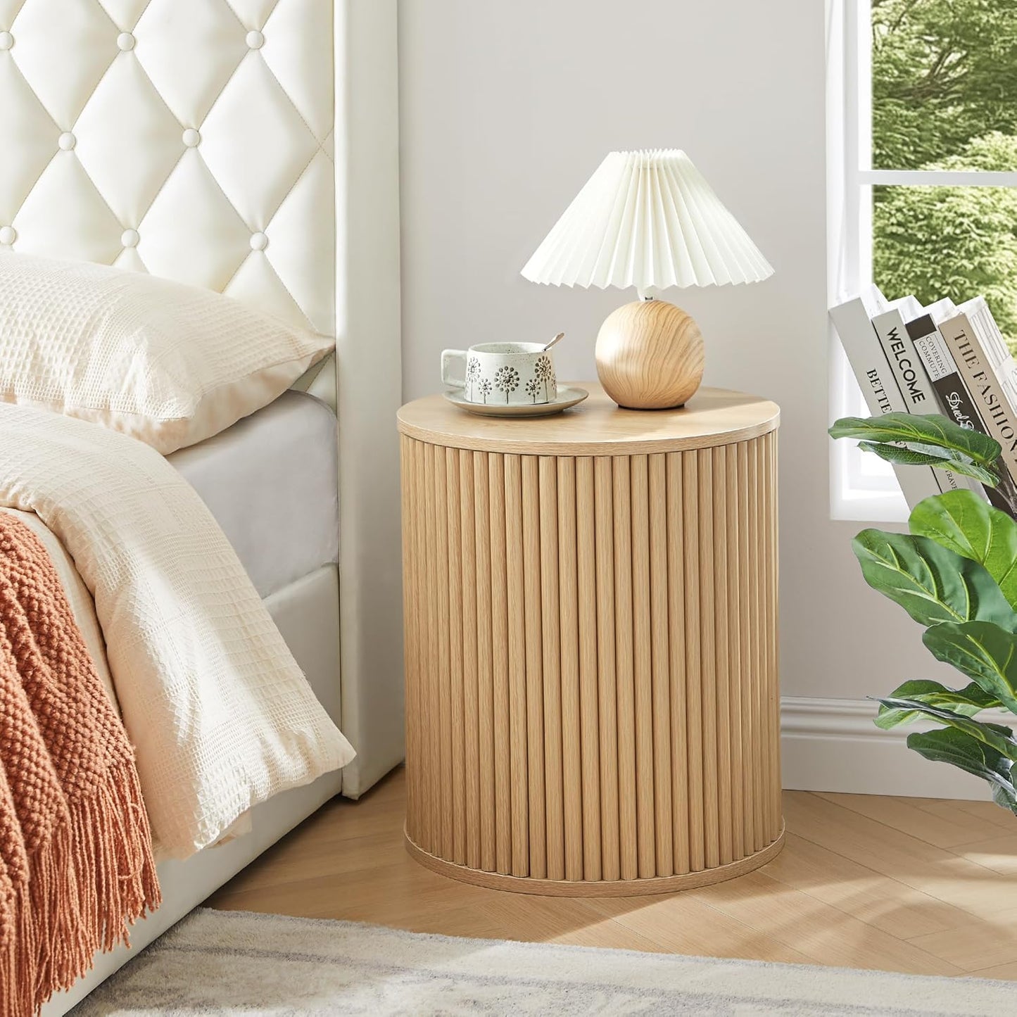 Small round Side Table Fluted Night Stand Set of 2, Modern Boho End Table with Storage, Circle Bedside Tables Wood Nightstands for Small Spaces, Living Room, Bedroom (Nature)