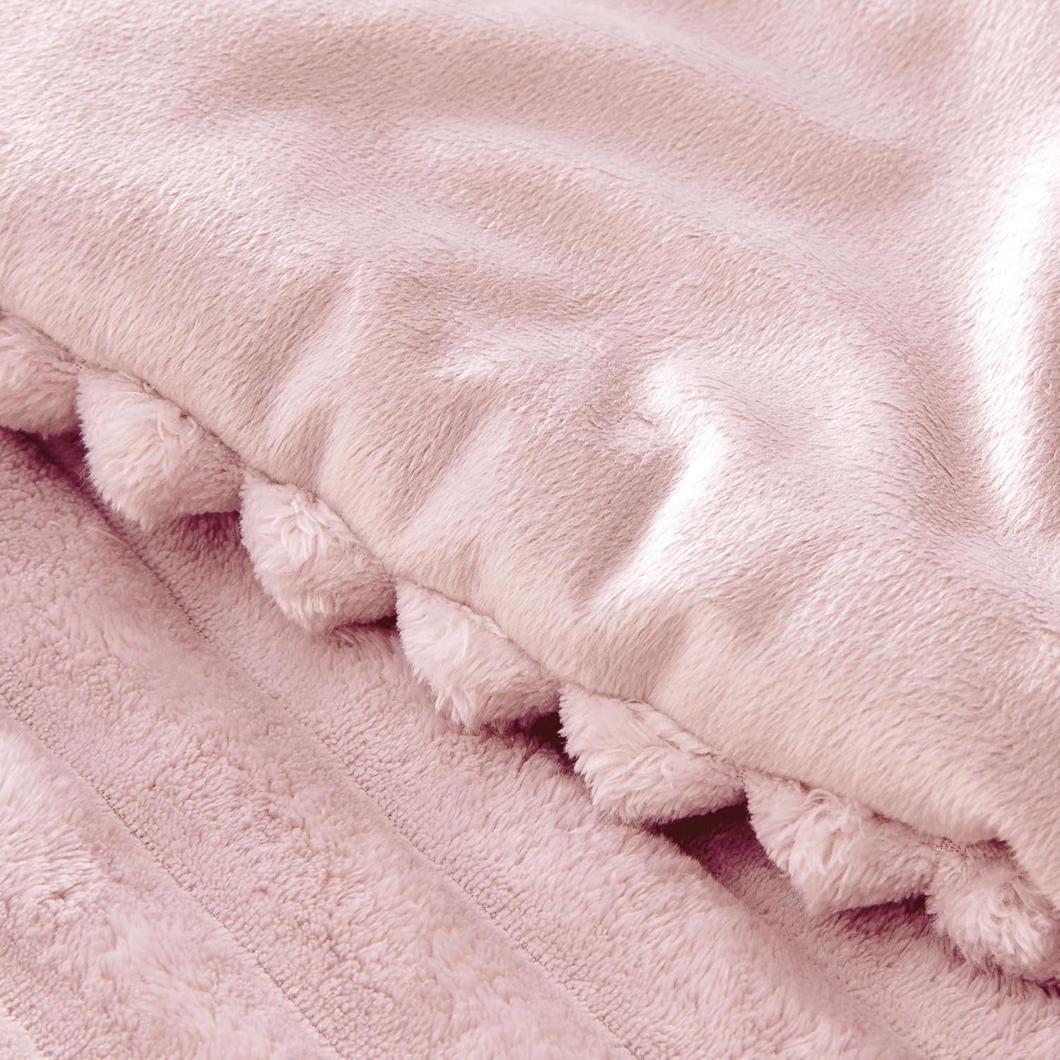 Fleece Queen Comforter Set -Super Soft & Warm Fluffy Pink Bedding, Luxury Fuzzy Heavy Bed Set for Winter with 2 Pillow Cases