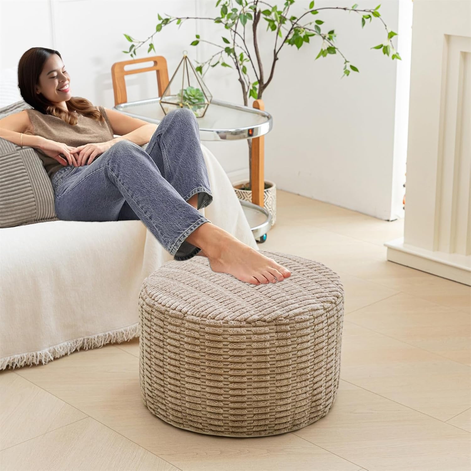 Pouf Ottoman Stuffed round Modern Foam Filled Ottoman Foot Rest Poufs for Living Room Chair Decorative Boho Foot Stool for Wedding Christmas Party