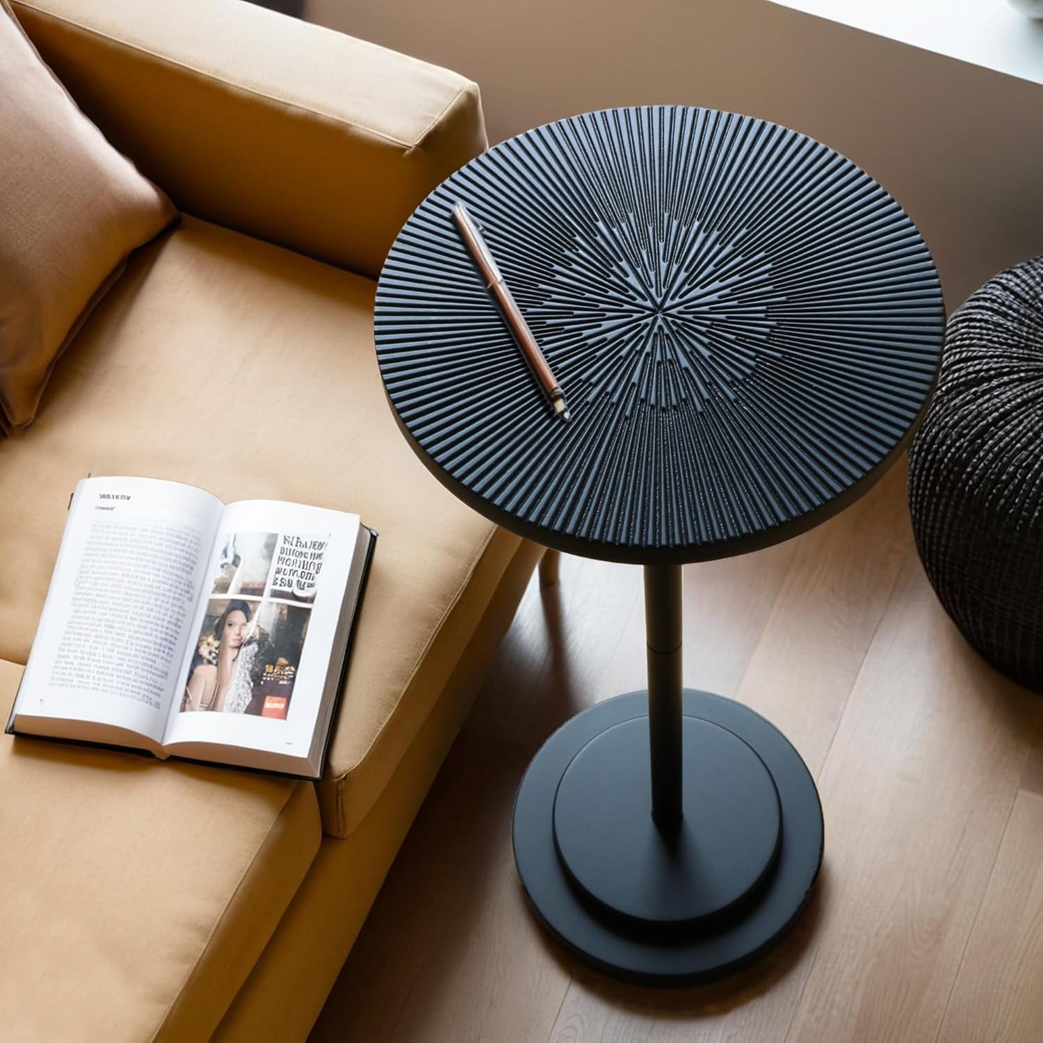 Drink Table, Carved Table Top Martini Table, Small Side Table, Weighted Base Pedestal Table for Living Room, Bedroom, Modern, Black